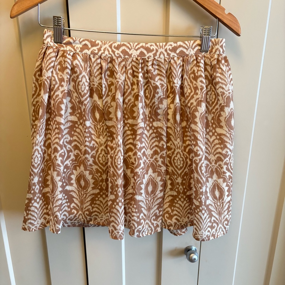 Dynamite Tan & White Patterned Skirt- Elastic Waist-Boho-County- Size M